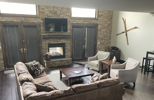 Ellicottville Villa | ASPEN EAST - 4 Bedroom 4 Full Bath Villa - WALK TO TOWN