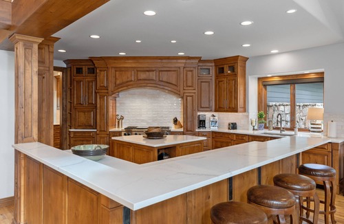 Mountain Village House | Aspen Grove | Ski-in/Ski-out off Galloping Goose Run, Mulit-Tier Deck, Jet Tubs