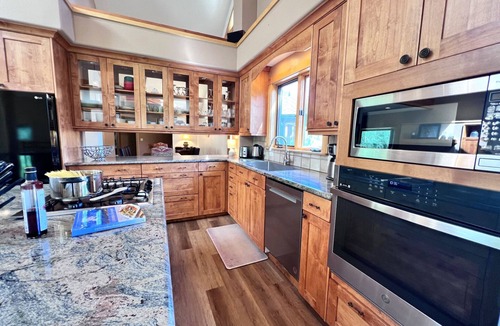 Frisco Ski Chalet | Aspen Hollow Lodge w/Hot Tub + Fire Pit