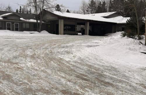 Grand Marais Hotel | Aspen Inn