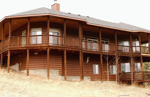 Victor House | Aspen Lakehouse (in Victor, Co)