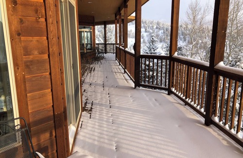 Victor House | Aspen Lakehouse (in Victor, Co)