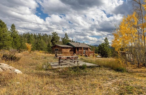 Grand Lake Cabin | Aspen Leaf Lodges is back with 4 newly renovated cabins