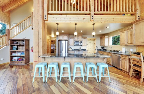 Steam Engine Meadows Cabin | Aspen Lodge in Brian Head - Sleeps up to 25!