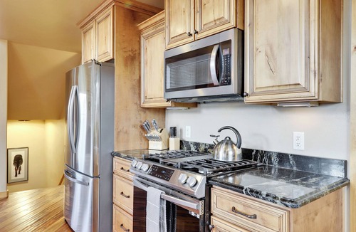 Steam Engine Meadows Cabin | Aspen Lodge in Brian Head - Sleeps up to 25!