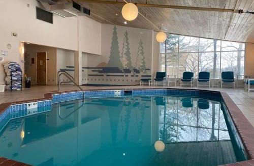 Croftville Hotel | Aspen Lodge