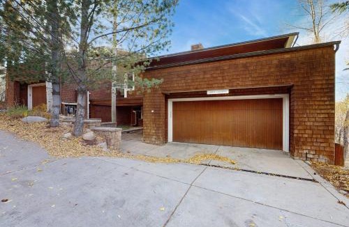 West End House | Aspen Meadows Resort 111