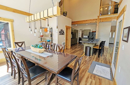 Three Rivers House | Aspen Place - River Access, Ping Pong, Gorgeous Home & Location