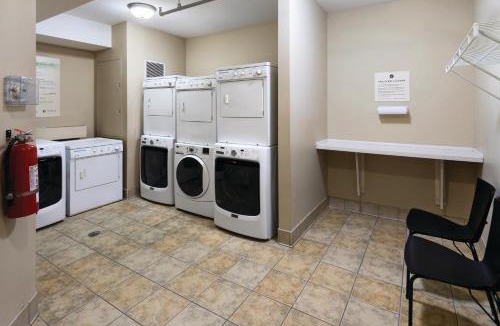 Kutzky Park Hotel | Aspen Suites - Rochester