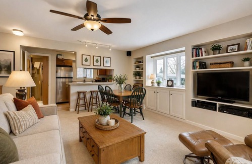 West End House | Aspen Townhome w/Deck - Restaurant Row