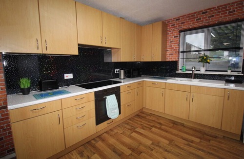 Sutton-in-Ashfield House | Aspley House- Sutton in Ashfield