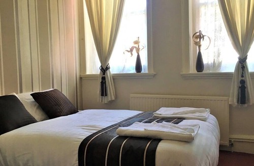 Middleton House | Assheton Arms Hotel