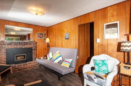 Oceanside House | Aster Cabin