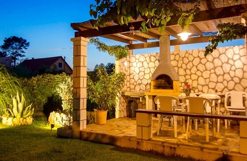 Acharavi Apartment | Asteraki Poolside Apartment