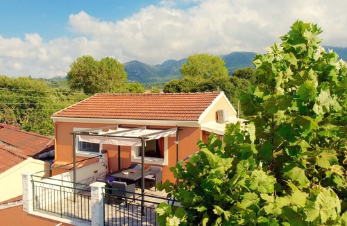 Acharavi Apartment | Asteraki Poolside Apartment