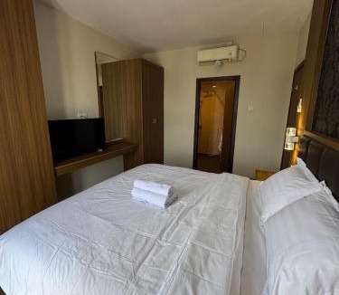 Lubuk Baja Apartment | Aston Apartment 16-07