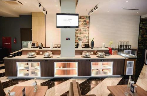 Gorontalo Hotel | Aston Gorontalo Hotel & Convention Center