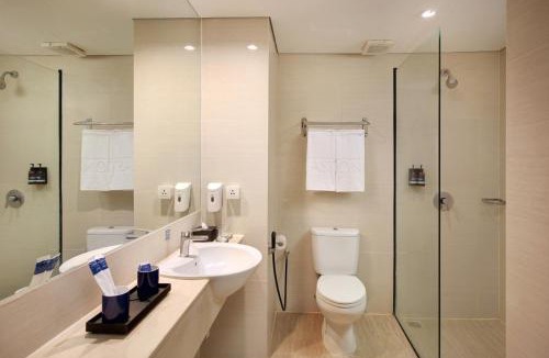 Losari Hotel | Aston Inn Pantai Losari Makassar