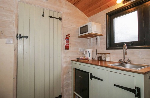 Craven Arms Cottage | Aston - Shepherd Hut