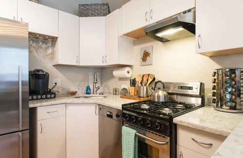 Shawmut Apartment | ASTONISHING 1 BEDROOM PARLOR, WELL APPOINTED, -SOUTH END BOSTON -BEST LOCATION