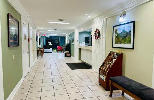 Danville Hotel | Astoria Hotel North