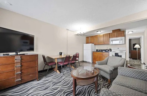 Astoria Hotel | Astoria Rivershore Motel