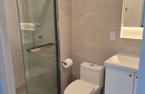 Ditmars Steinway Bed & Breakfast | Astoria, steps away from Manhattan.