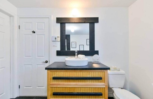 Val-Racine Apartment | Astro 1 – Suite with Two Queen Beds Near Mont-Mégantic