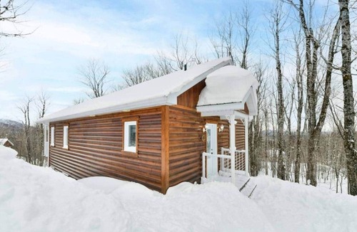 Val-Racine Apartment | Astro 4 – Suite with Two Queen Beds Near Mont-Mégantic