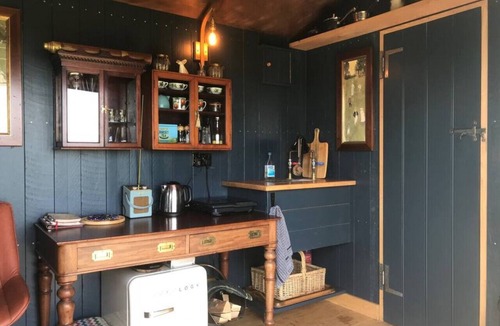 Beaminster RV Rental | Astronomer Hut-glorious views with hot tub