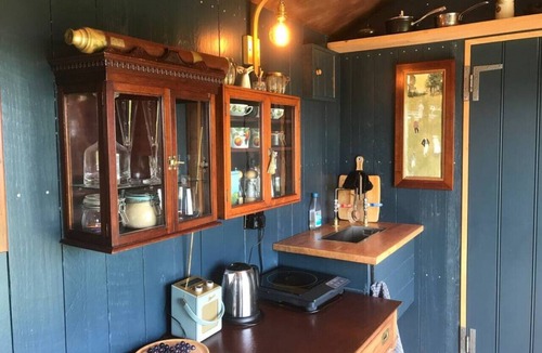 Beaminster RV Rental | Astronomer Hut-glorious views with hot tub