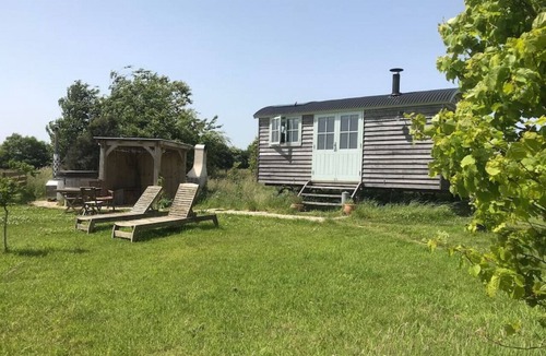 Beaminster RV Rental | Astronomer Hut-glorious views with hot tub