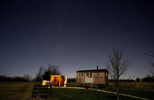 Beaminster RV Rental | Astronomer Hut-glorious views with hot tub