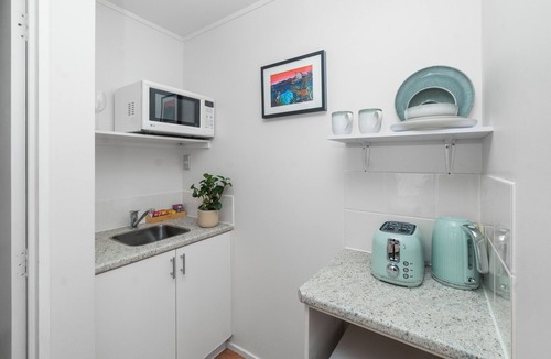 Paihia Hotel | ASURE Admirals View Motel