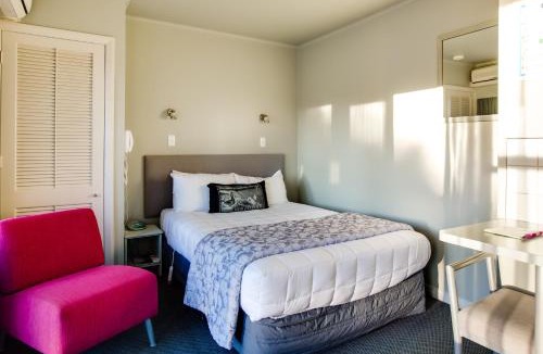 Taradale Hotel | ASURE Colonial Lodge Motel