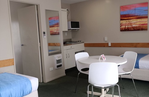 Tauranga Hotel | Asure Macys Motor Inn And Conference Centre