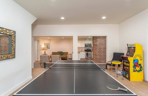 Willow Point House | asy Lake Days & Big Views — Across from Willow Point Park