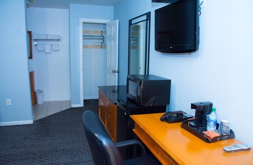 Howell Hotel | At 9 Motel