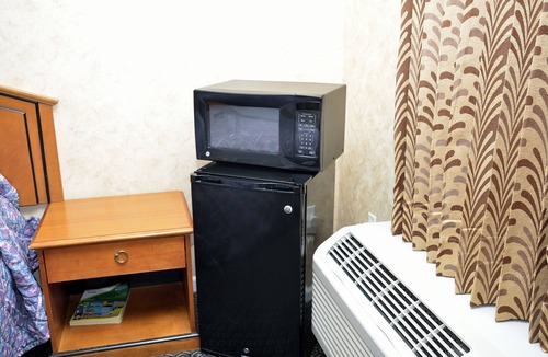 Howell Hotel | At 9 Motel