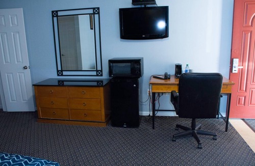 Howell Hotel | At 9 Motel