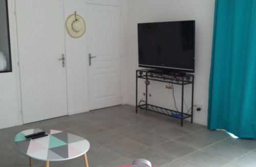 Neoules Apartment | At Angel's