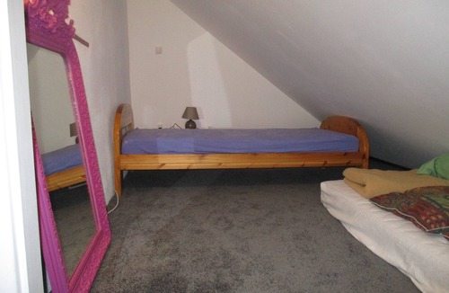 Bourbon-l'Archambault Apartment | At BARI, large recent studio