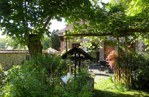 Saint-Martin-de-Boscherville House | At the foot of the Abbey in the heart of a small village and 9 km from Rouen