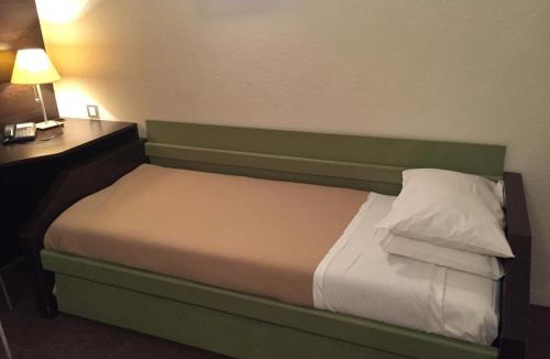 Saint - Aubin - Dupuy Apartment | At Home Appart Hotel