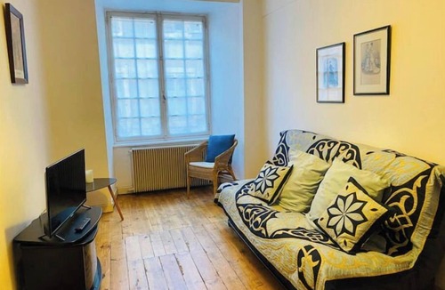 Brioude House | AT HOME. at Chez vous in the 15th-16th century CHANOINERIE