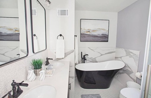 Johns Creek House | At Home in Johns Creek