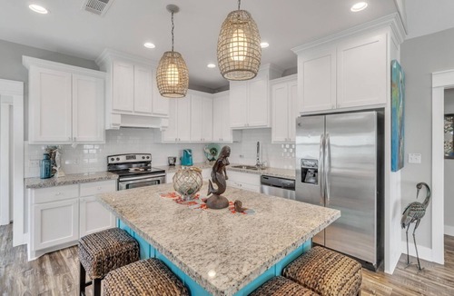 Crystal Beach House | At Last - 3 Bedrooms - 2 Baths - Sleeps 12