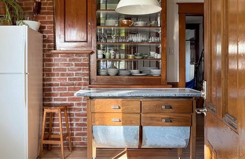Lac-Megantic House | At Leo's by Maison Dudley