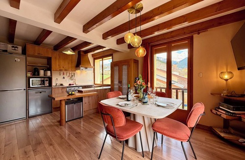 Saillagouse Apartment | At Phil's, a warm and cozy cocoon.