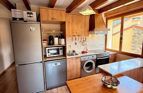 Saillagouse Apartment | At Phil's, a warm and cozy cocoon.